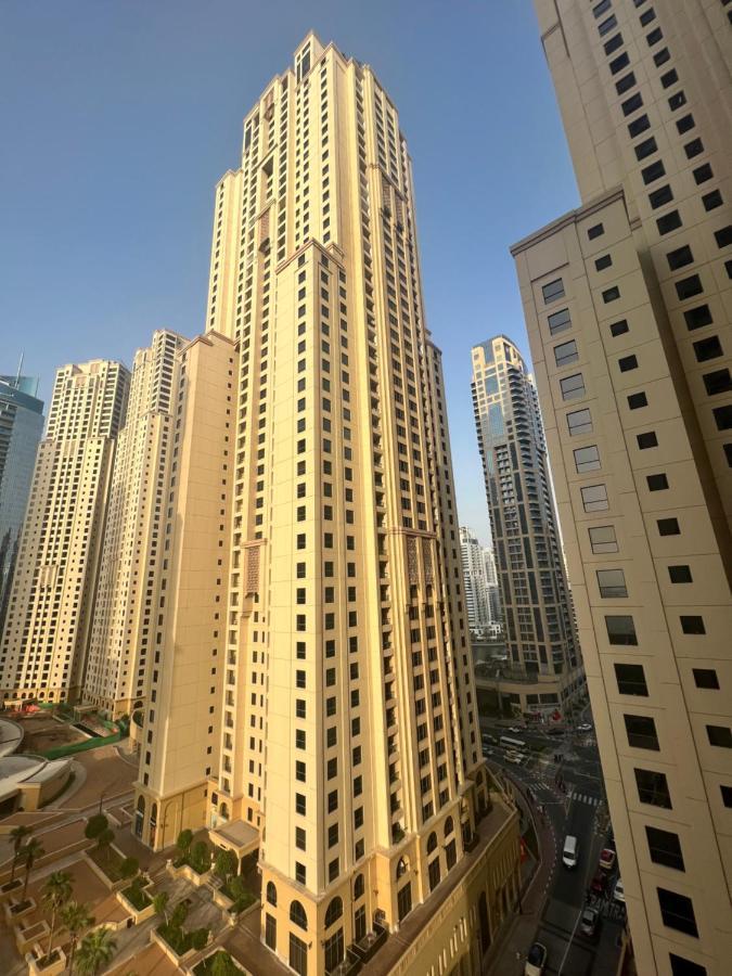 Robin Beach Hostel Jbr Dubai Exterior photo